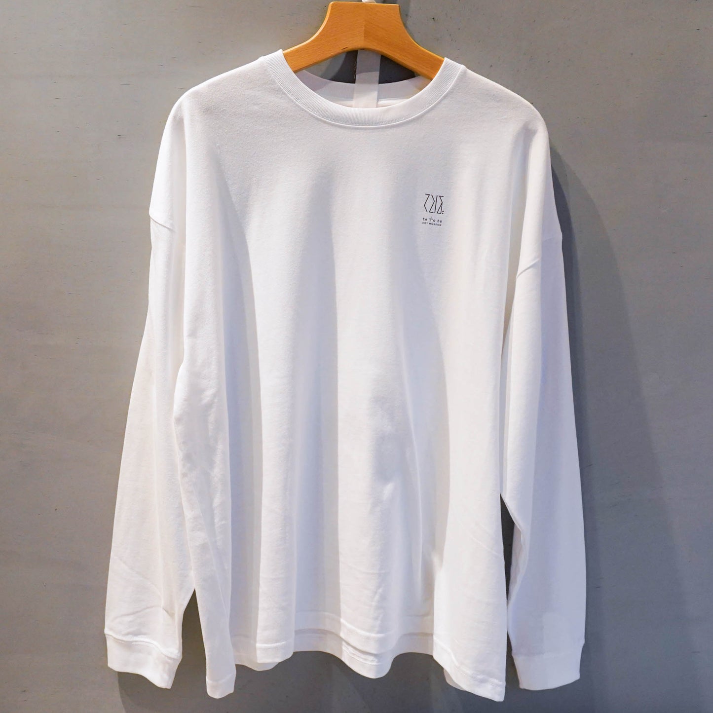 藤本純輝 |  「島の椿」長袖Tシャツ